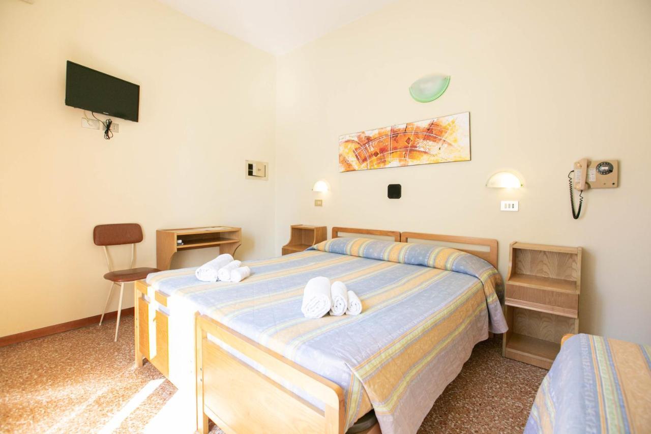 Hotel Ischia Rimini Luaran gambar