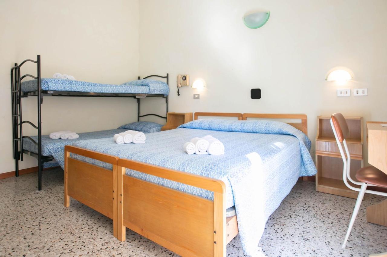Hotel Ischia Rimini Luaran gambar