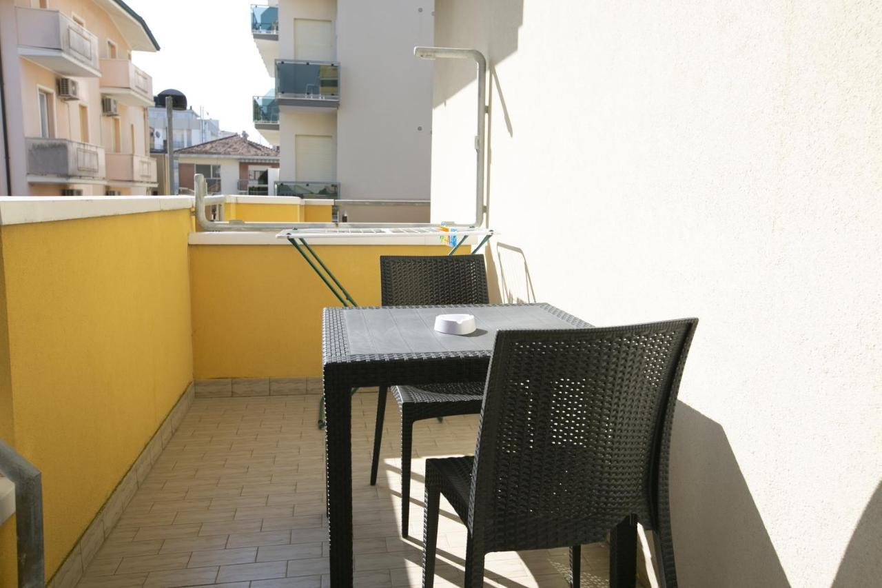 Hotel Ischia Rimini Luaran gambar