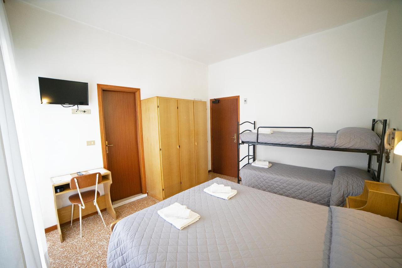 Hotel Ischia Rimini Luaran gambar
