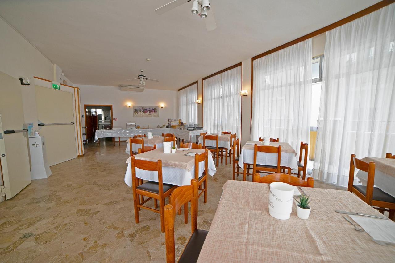 Hotel Ischia Rimini Luaran gambar
